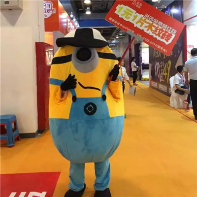 小黃人也賣磚了，就在北京華夏家博會(huì)KT瓷磚展位，今天見！明天見！后天見！