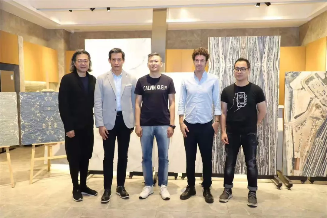 陶博會探店|KT瓷磚帶你一秒做“上帝”，地球之美竟在眼前！